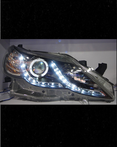 ĐÈN PHA LED NGUYÊN BỘ CẢ VỎ TOYOTA REIZ
